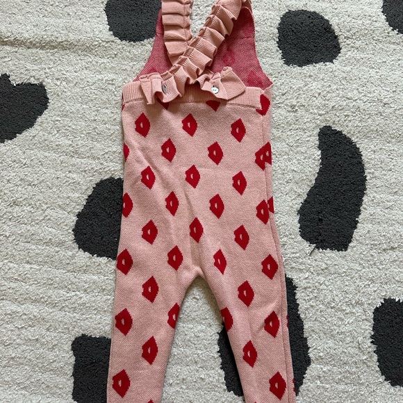 Pink sweater jumpsuit with ruffle straps - Picture 2 of 2